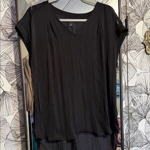 Simply Vera Vera Wang Black Blouse